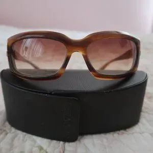 Authentic Oliver Peoples Ingenue Rectangle Brown Tortoise Sunglasses Oliver Peoples | Accessories | Authentic Oliver Peoples  main image 3